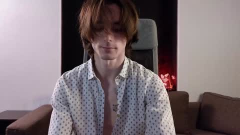 Snapshot of misterhult chatting on January 23, 2:39 pm My name is Anton Bogatyrev online show from January 23, 2:39 pm