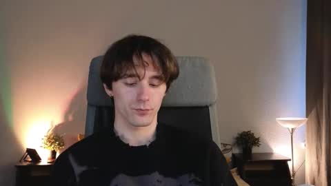 Snapshot of misterhult chatting on September 30, 2:09 pm My name is Anton Bogatyrev online show from September 30, 2:09 pm