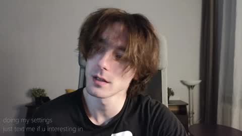 Snapshot of misterhult chatting on December 19, 9:07 am My name is Anton Bogatyrev online show from December 19, 9:07 am