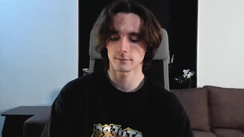 Snapshot of misterhult chatting on February 13, 3:03 pm My name is Anton Bogatyrev online show from February 13, 3:03 pm