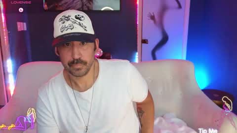 Snapshot of mistermikey24 chatting on September 21, 11:21 am Mikey Jerkoff online show from September 21, 11:21 am