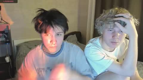 MeowMiku online show from December 22, 7:00 pm