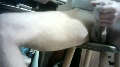 Snapshot of mlkklm47 chatting on January 28, 12:05 am mlkklm47 online show from January 28, 12:05 am