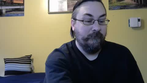 Snapshot of mmr45 chatting on February 8, 5:39 pm mmr45 online show from February 8, 5:39 pm