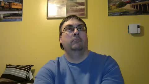 Snapshot of mmr45 chatting on December 18, 6:32 am mmr45 online show from December 18, 6:32 am