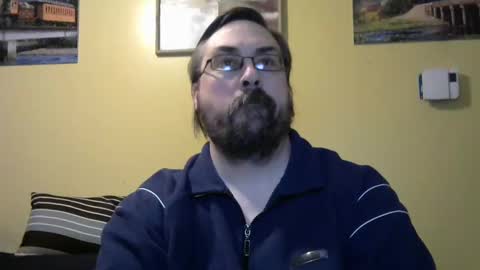 Snapshot of mmr45 chatting on February 14, 4:47 am mmr45 online show from February 14, 4:47 am