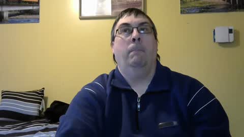 Snapshot of mmr45 chatting on December 13, 9:09 pm mmr45 online show from December 13, 9:09 pm