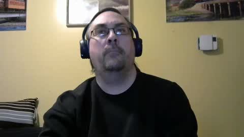 Snapshot of mmr45 chatting on March 3, 4:45 am mmr45 online show from March 3, 4:45 am