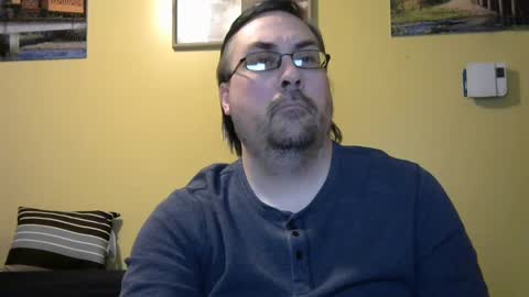 Snapshot of mmr45 chatting on March 7, 5:29 am mmr45 online show from March 7, 5:29 am