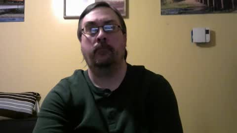 Snapshot of mmr45 chatting on March 10, 3:56 am mmr45 online show from March 10, 3:56 am