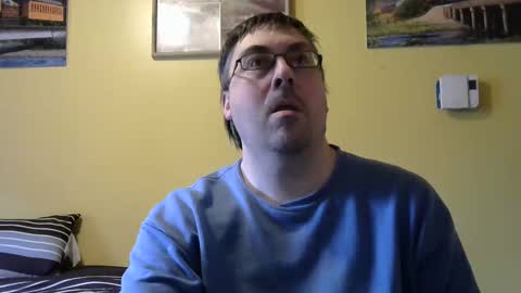 Snapshot of mmr45 chatting on December 18, 6:46 pm mmr45 online show from December 18, 6:46 pm