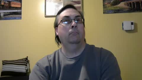 Snapshot of mmr45 chatting on February 20, 5:12 am mmr45 online show from February 20, 5:12 am