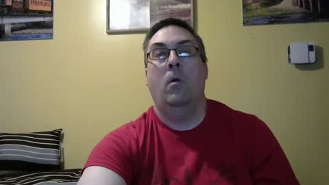 Snapshot of mmr45 chatting on October 3, 4:06 am mmr45 online show from October 3, 4:06 am
