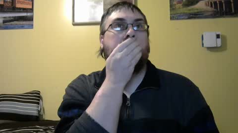 Snapshot of mmr45 chatting on December 4, 5:05 am mmr45 online show from December 4, 5:05 am