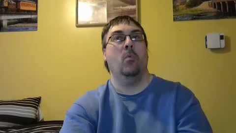 Snapshot of mmr45 chatting on December 21, 6:23 pm mmr45 online show from December 21, 6:23 pm