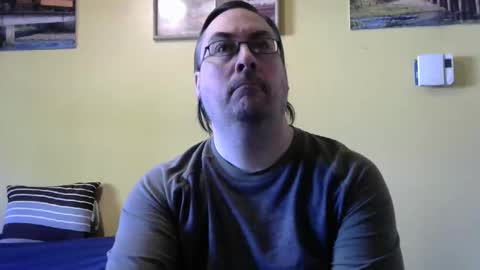 Snapshot of mmr45 chatting on March 1, 5:49 pm mmr45 online show from March 1, 5:49 pm