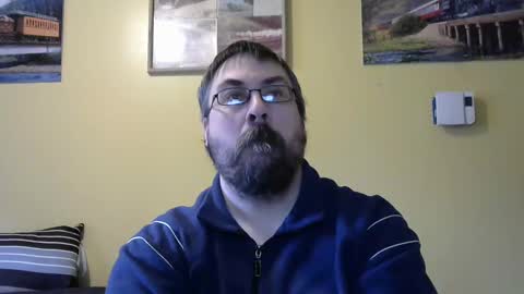 Snapshot of mmr45 chatting on December 9, 6:30 pm mmr45 online show from December 9, 6:30 pm