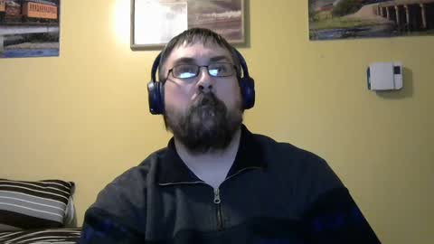 Snapshot of mmr45 chatting on December 12, 4:26 am mmr45 online show from December 12, 4:26 am
