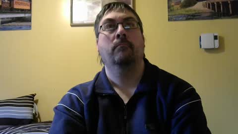 Snapshot of mmr45 chatting on December 30, 6:05 pm mmr45 online show from December 30, 6:05 pm