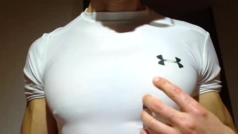 Snapshot of mmuscularman chatting on October 2, 6:39 am mmuscularman online show from October 2, 6:39 am