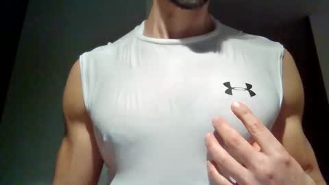Snapshot of mmuscularman chatting on December 17, 7:07 am mmuscularman online show from December 17, 7:07 am