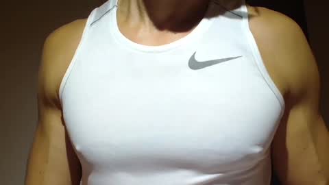 Snapshot of mmuscularman chatting on September 30, 7:35 am mmuscularman online show from September 30, 7:35 am