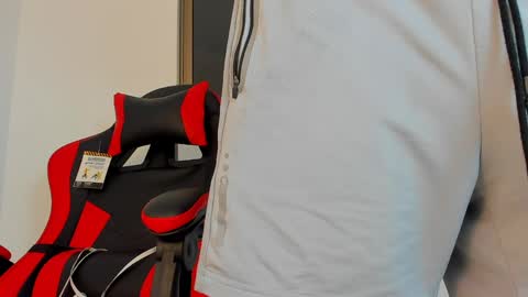 mnell28 online show from April 8, 9:08 am