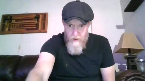 moeblick online show from January 17, 1:03 pm