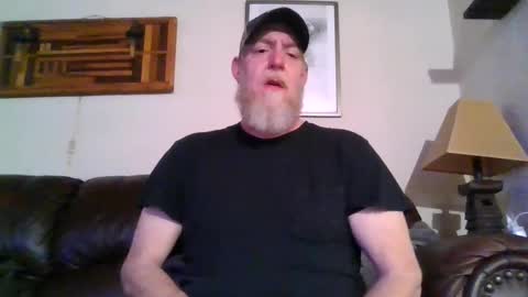 moeblick online show from February 2, 2:24 pm