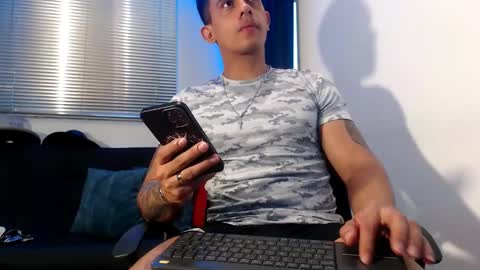 Moises Paez online show from February 16, 10:21 pm