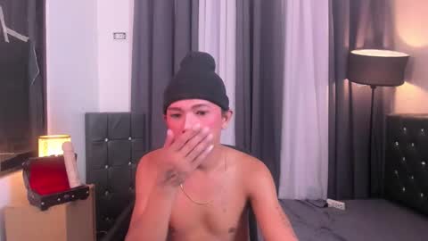 molly online show from February 23, 6:26 am