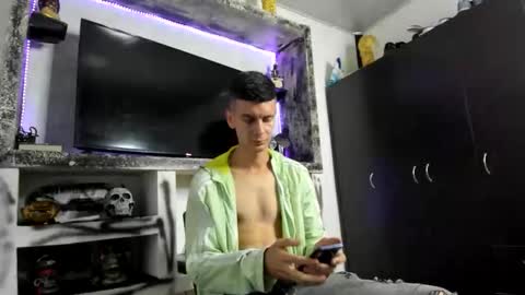 nicolas online show from March 22, 2:16 am