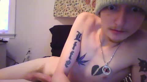 Snapshot of moneybaggho710 chatting on December 14, 9:24 pm Steven Rhyne online show from December 14, 9:24 pm