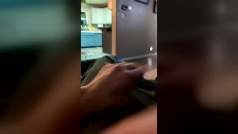 monkeypants04 online show from June 27, 3:53 am