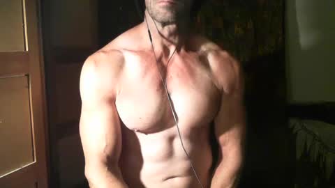Snapshot of monsterdildos chatting on December 7, 12:35 pm monsterdildos online show from December 7, 12:35 pm