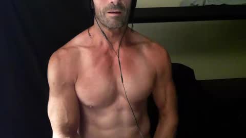 Snapshot of monsterdildos chatting on February 7, 12:06 pm monsterdildos online show from February 7, 12:06 pm