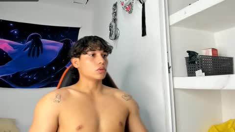 montes_juan online show from September 10, 7:12 pm