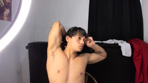 montes_juan online show from September 27, 7:12 pm
