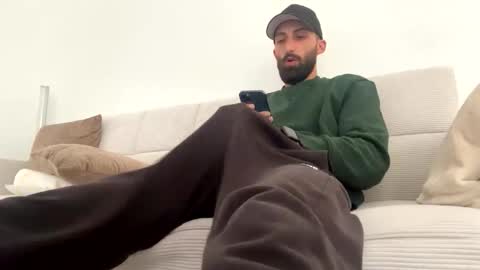 montii90 online show from October 16, 10:34 am