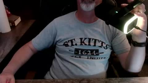 Maybe it is a midlife crisis... online show from July 22, 12:46 am