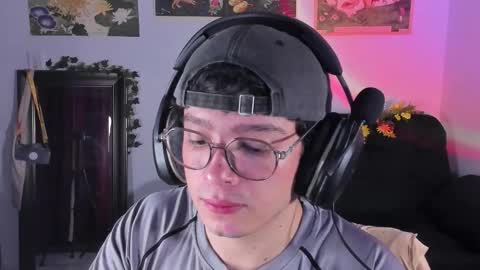 Clove online show from February 18, 5:27 am