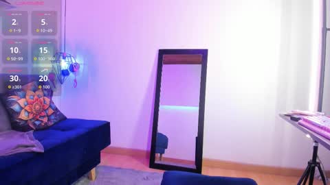 Moon online show from November 9, 10:03 pm