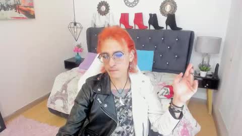 Moon online show from October 17, 9:30 pm