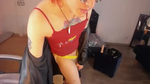 Moon online show from October 10, 9:18 pm