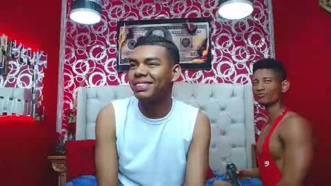duohot23 online show from February 19, 7:16 pm