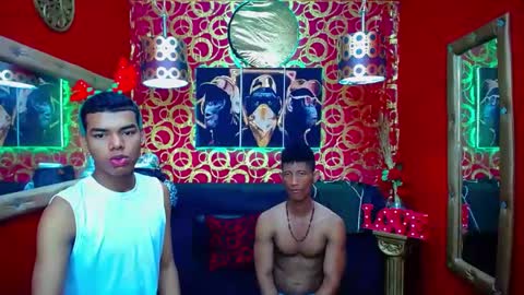 duohot23 online show from December 3, 7:11 pm