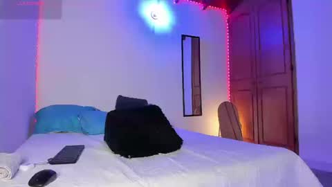 morenosiam online show from October 15, 1:46 am