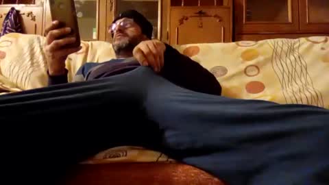 Nomadu online show from December 10, 9:55 am