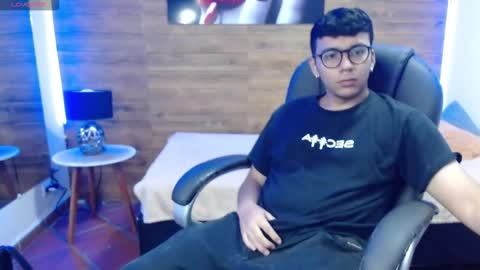 Mou Fly online show from October 19, 12:52 pm