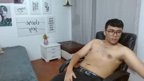 Mou Fly online show from October 20, 2:54 pm